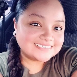 Meet your Posher, Danae